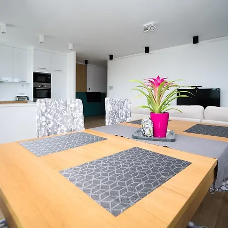 Apartament Xi Floor *